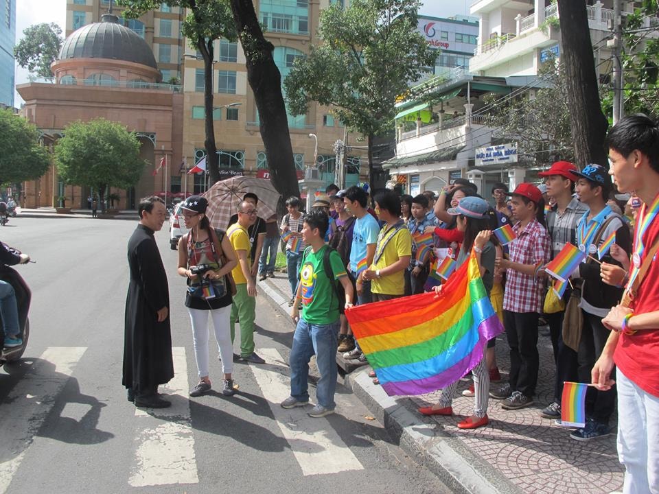 20 buc anh ve LGBT Viet Nam co suc anh huong trong nam 2013