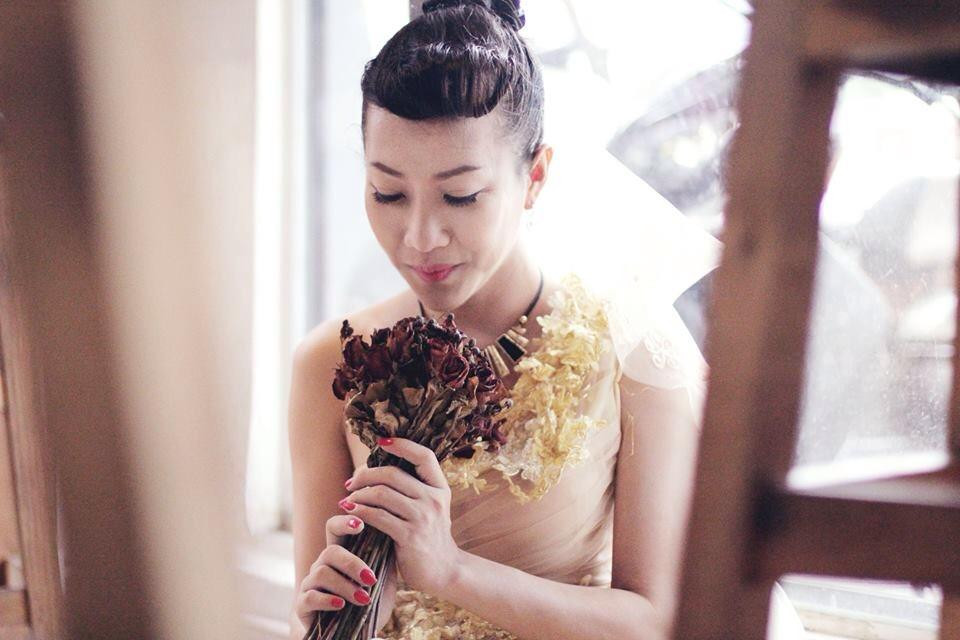 Cherry Minh Ngoc  len xe hoa 