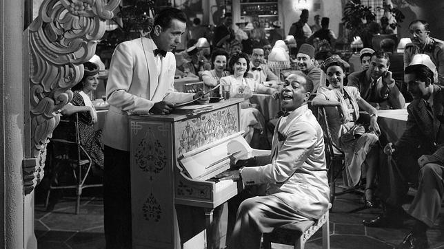 Ban dau gia chiec dan piano trong film Casablanca 