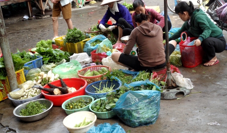 Xang giam, gia thuc pham van chua quay dau