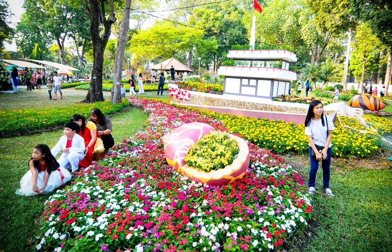 Hoi hoa xuan At Mui