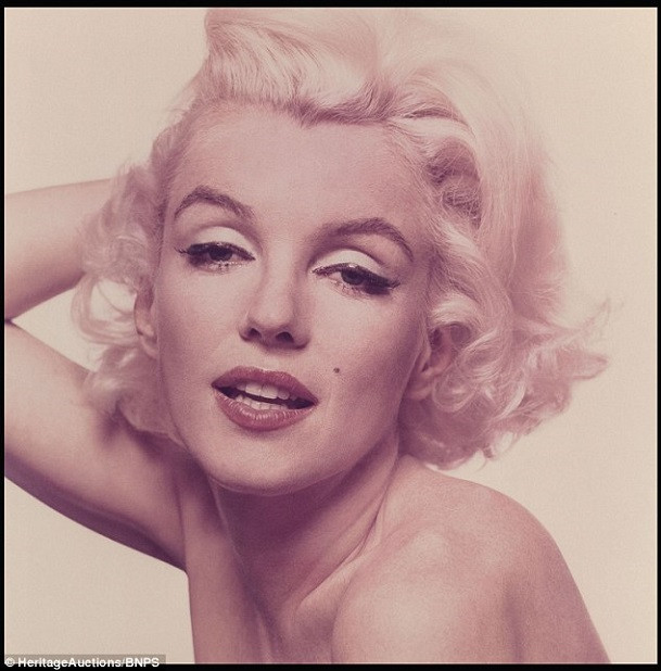 Ban dau gia nhung buc anh cuoi cung cua ‘bom sex’ Marilyn Monroe-hinh-anh-10