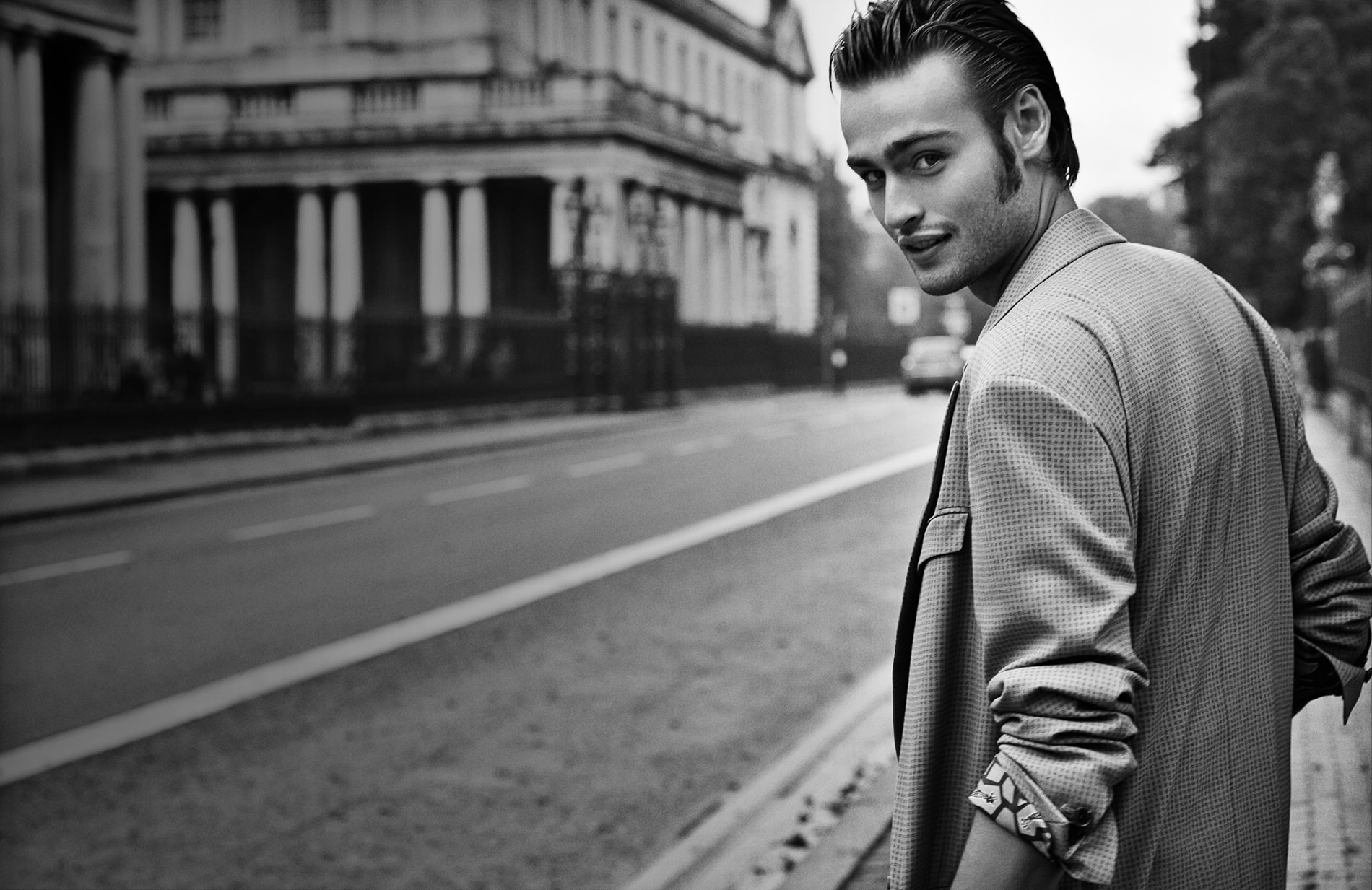  Douglas Booth, Jupiter Ascending