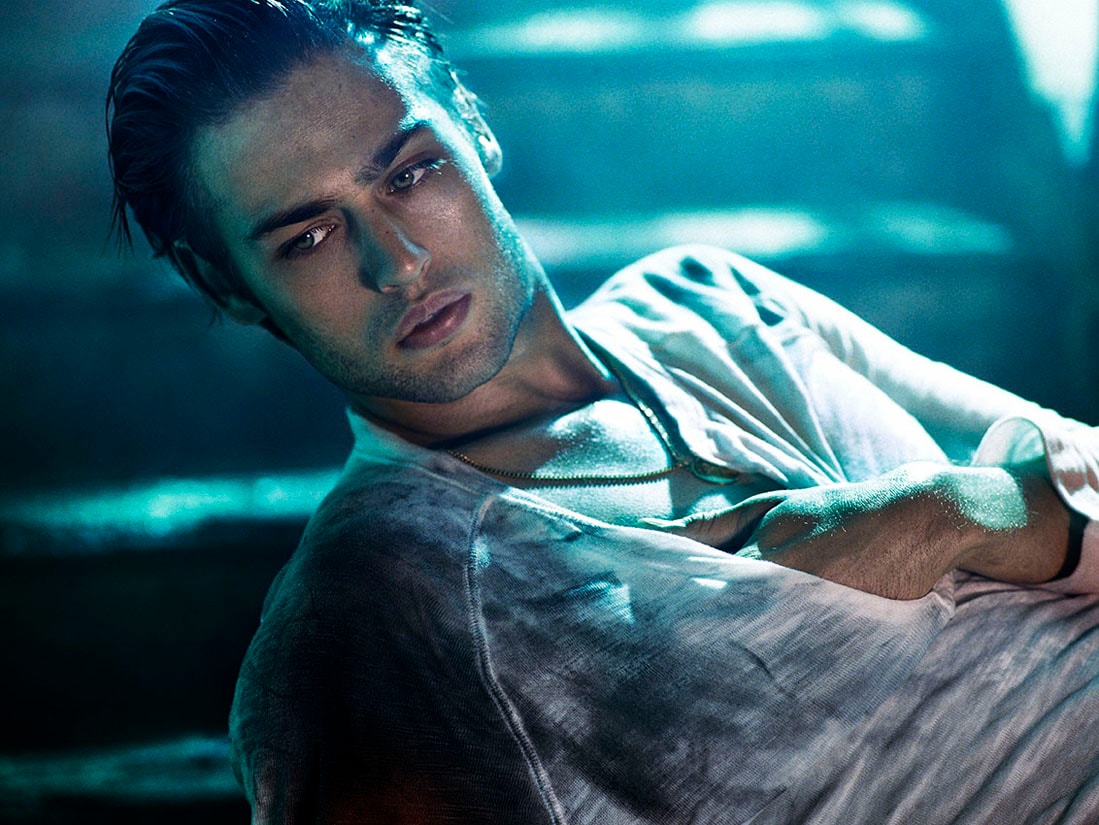  Douglas Booth, Jupiter Ascending