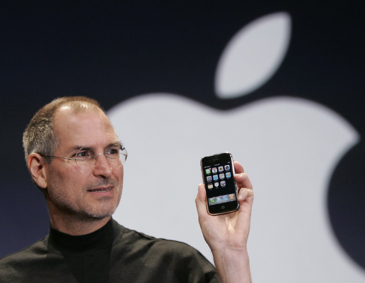 Steve Jobs khong thich thuc hien nhung bai phat bieu truyen cam hung-hinh-anh-1