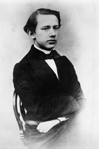 P.I. Tchaikovsky, dong tinh