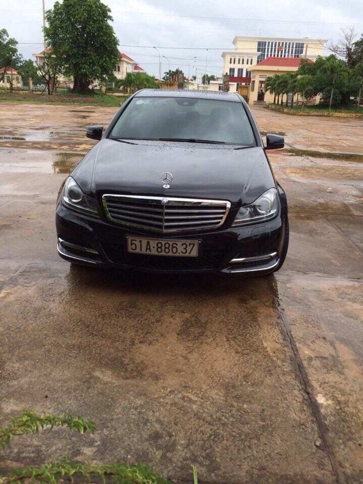 Bat nghi can “dua nong” Mercedes C250 tao ton