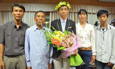 Nguyen The Hoan,  2 huy chuong Vang Olympic toan Quoc te