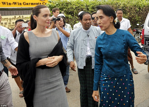 Angelina Jolie gap lanh tu doi lap Aung San Suu Kyi-hinh-anh-2