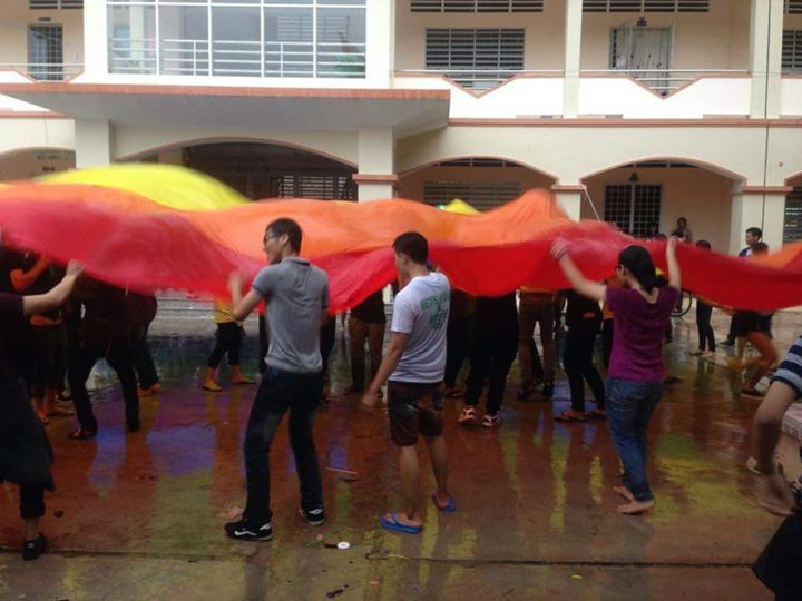 Bieu tuong cua LGBT lan dau xuat hien tren duong pho Vinh Long-hinh-anh-43