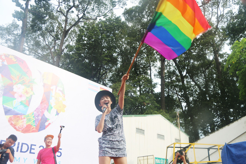 Ngay hoi tu hao dong tinh, Viet Pride 2015 tai Sai Gon, Toc Tien