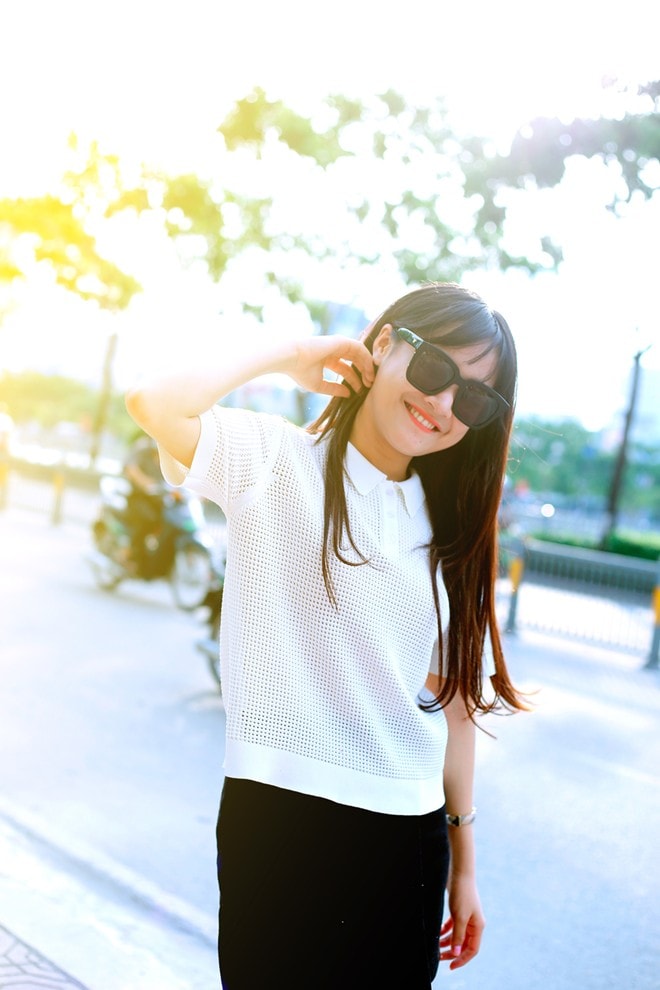 Nhã Phương: Không nghĩ cái nắm tay Trường Giang lại hot thế hình ảnh 2 Nha Phuong: Khong nghi cai nam tay Truong Giang lai hot the-hinh-anh-2