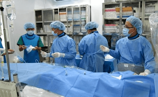 Bệnh viện quận đầu tiên cả nước thực hiện kỹ thuật can thiệp mạch máu não 