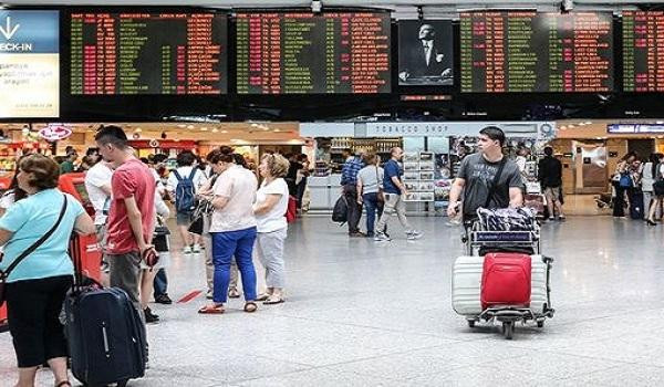 Sân bay Ataturk đã hoạt động trở lại. Ảnh: Mirror
