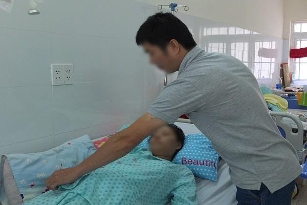 Phẫu thuật robot cứu thai phụ song sinh khỏi nhiễm trùng đường mật 