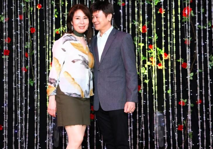 Danh ca Thái Châu: 'Vợ chăm sóc tôi kĩ lắm và không hề ghen với fan cuồng của tôi' 