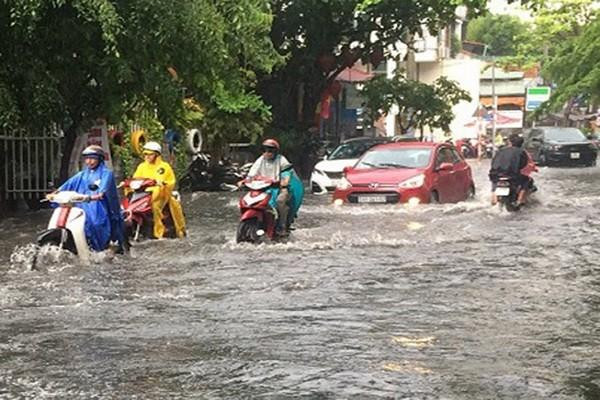 Bộ Chính trị yêu cầu khẩn trương hoàn thành các công trình chống ngập ở TP.HCM 