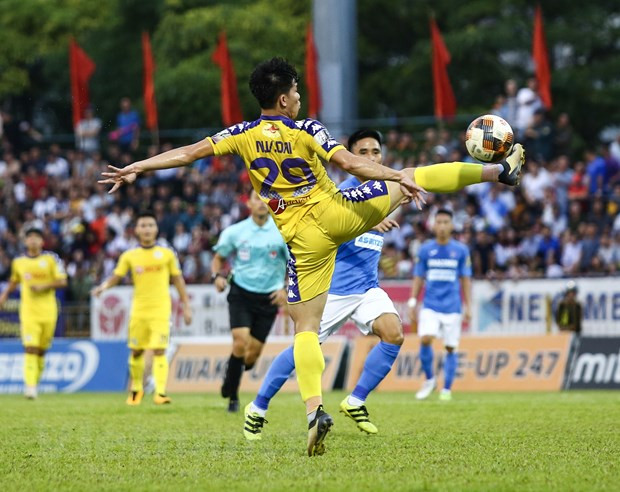 Ha Noi FC chinh thuc nang chiec cup vo dich V-League 2019 hinh anh 1