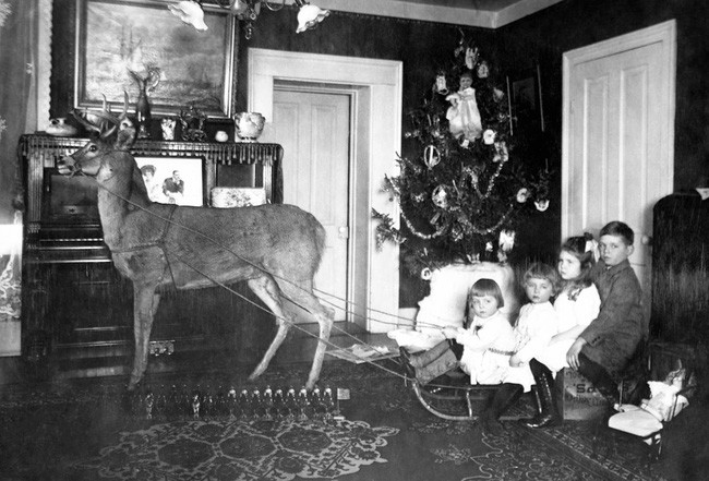 Những bức ảnh Giáng sinh "độc nhất vô nhị" có tuổi đời hơn 100 năm khiến bạn không khỏi "mắt tròn mắt dẹt" - Ảnh 8.