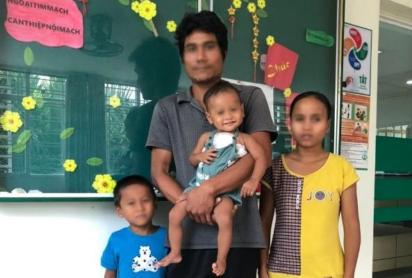 Bé 12 tháng tuổi được tài trợ phẫu thuật tim miễn phí 