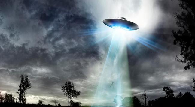 Tình báo Anh truy tìm UFO trong suốt 50 năm để chế siêu vũ khí 