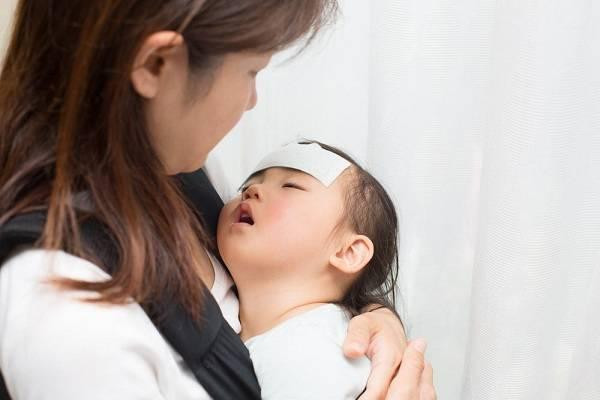 Trẻ uống thuốc hạ sốt Paracetamol bị nguy kịch, vì đâu nên nỗi?
