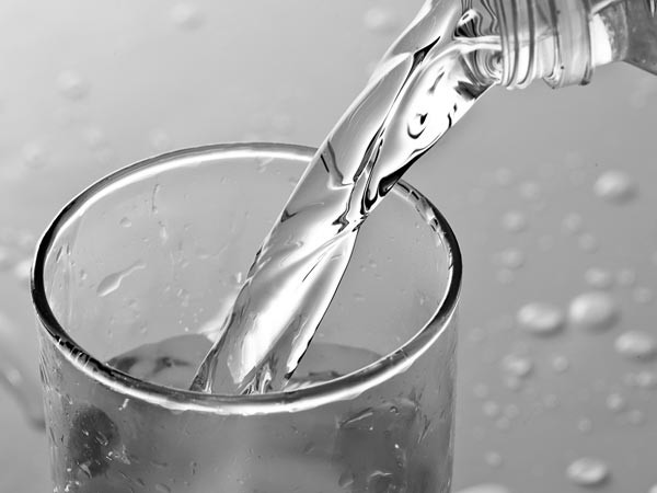 7 lý do để bạn ngừng sử dụng nước uống đóng chai - Ảnh 4