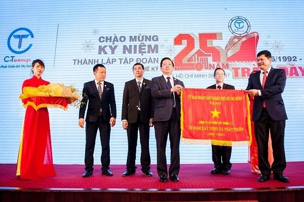 CT Group nhận Huân chương Lao động hạng Nhì 