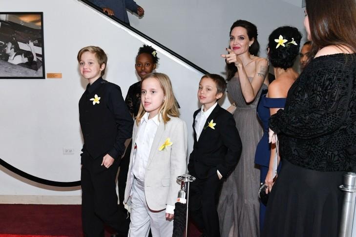 The Fascinating Tale Of Angelina Jolie And Brad Pitts Twin Progeny 8586