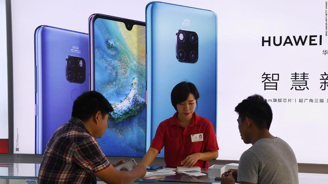 Nhóm tội phạm Trung Quốc hô biến điện thoại cũ thành smartphone Huawei, nửa năm bán hơn 7.000 chiếc - Ảnh 3.