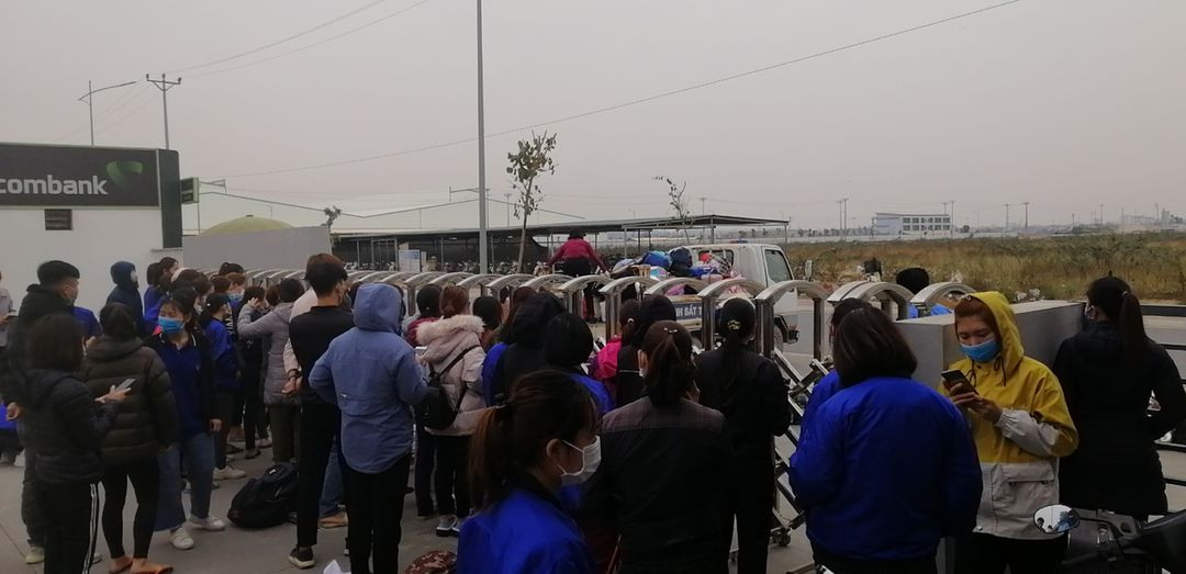 Hơn 2.000 công nhân chỉ tạm ở tại Poyun (TP.Chí Linh, Hải Dương) vì BN 1552 chứ không phải cách ly tại đây ///  ẢNH: CTV