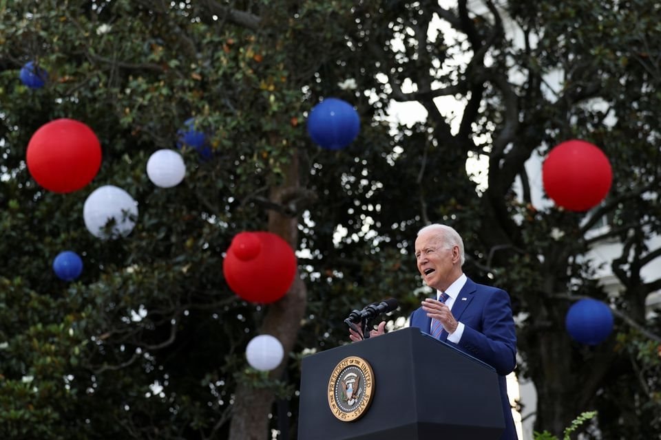 biden-tiem-vac-xin-la-dieu-yeu-nuoc-nhat2.jpg