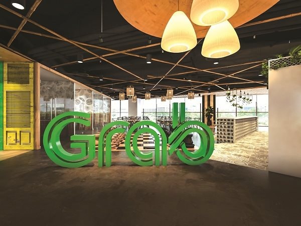 Grab bắt đầu nhảy vào hoạt động trong lĩnh vực taxi truyền thống ở Singapore 