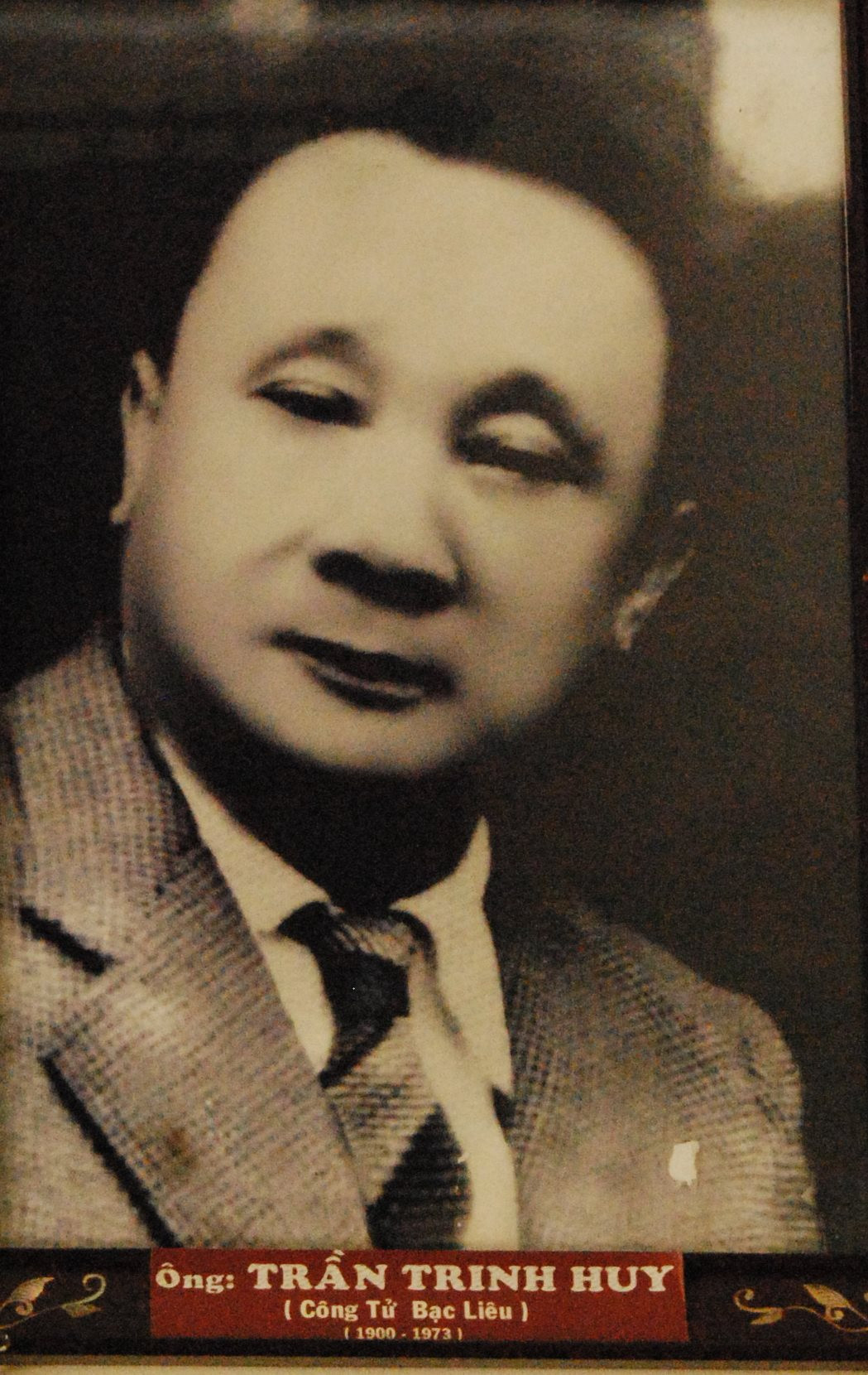 cong-tu-bac-lieu-van-kim-khanh-chup-lai.jpg