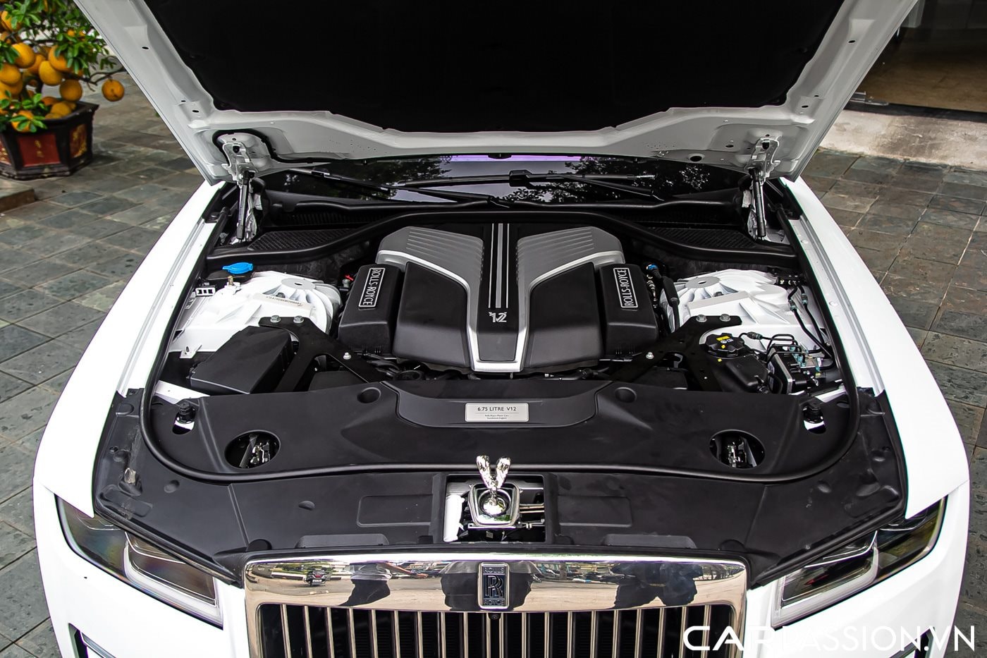 rolls-royce-ghost-128-.jpg