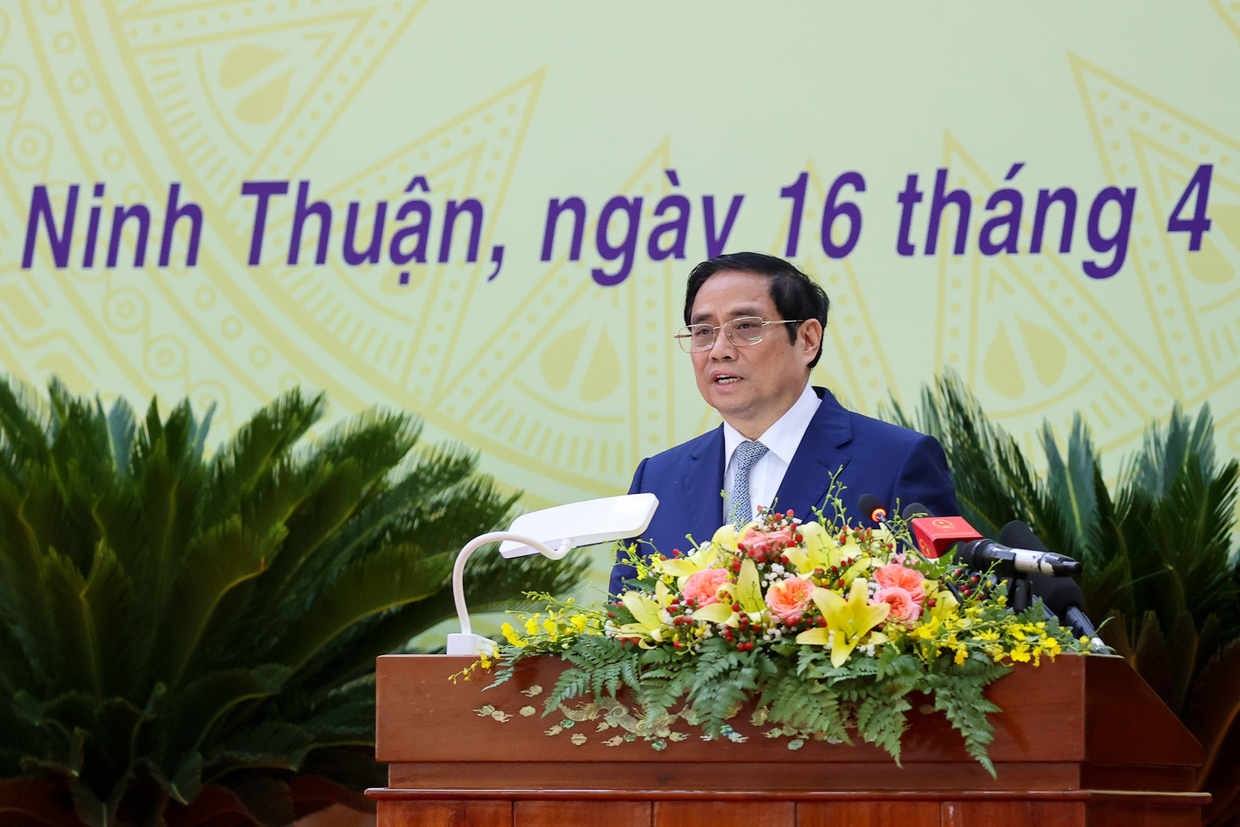Thủ tướng Phạm Minh Chính dự lễ kỷ niệm 30 năm tái lập tỉnh Ninh Thuận - Ảnh 2.