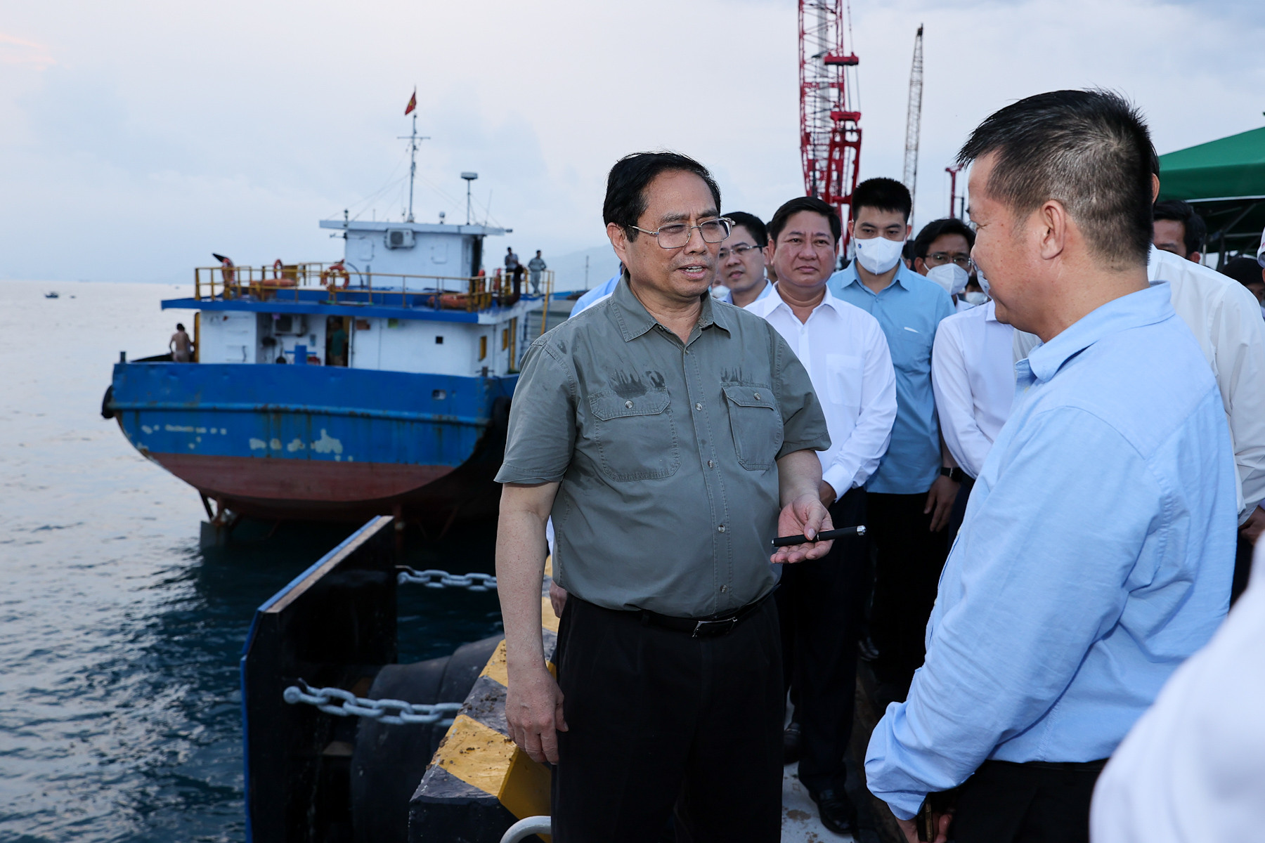 Thủ tướng khảo sát một số công trình, dự án lớn tại Ninh Thuận - Ảnh 3.