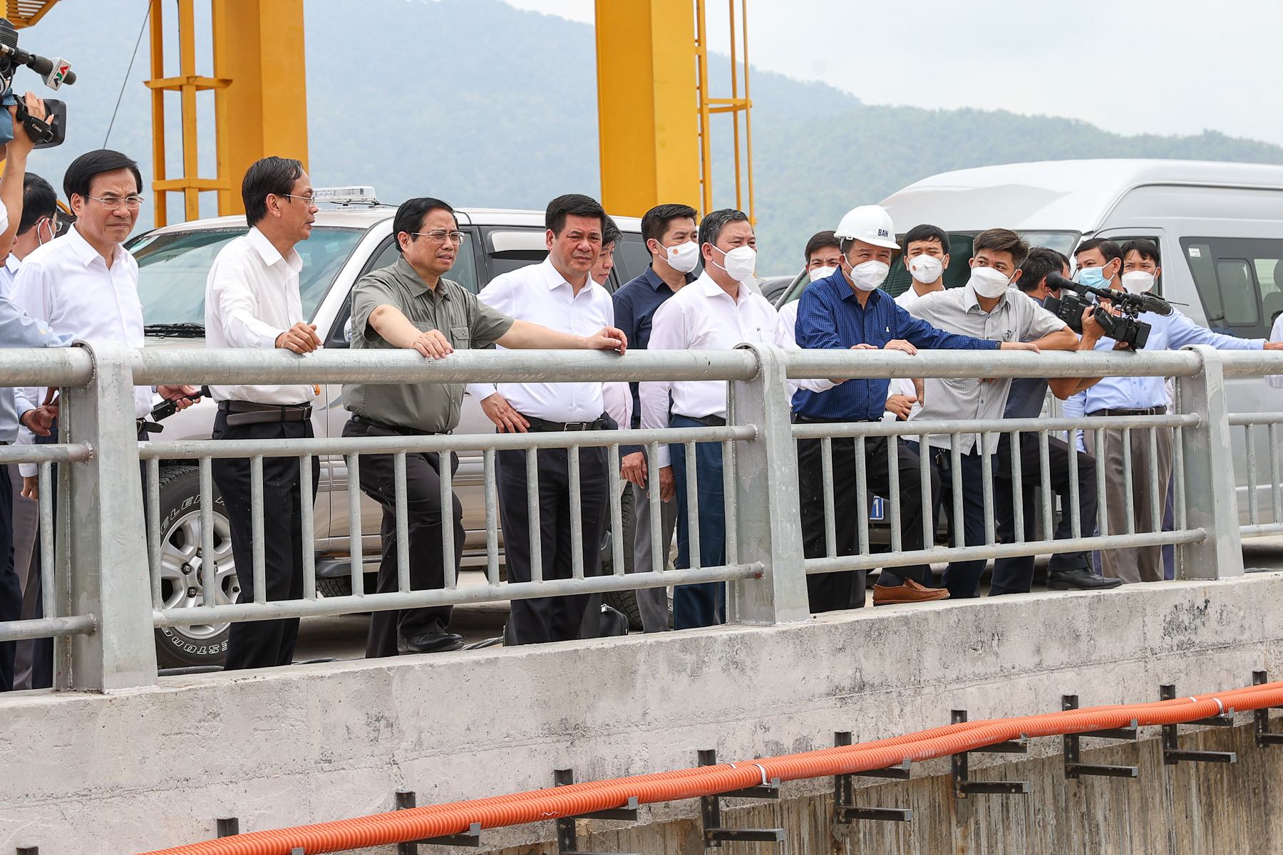 Thủ tướng khảo sát một số công trình, dự án lớn tại Ninh Thuận - Ảnh 6.