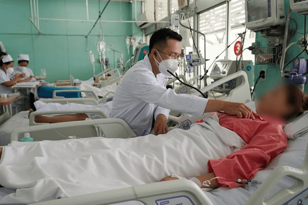 Người phụ nữ 39 tuổi ở TP.HCM tiêm filler làm đẹp bị nguy kịch đã thoát chết 