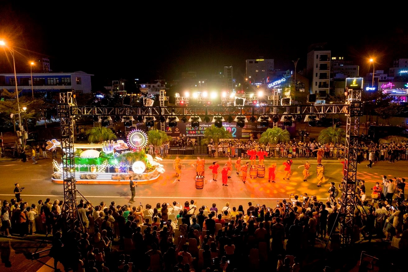 carnival-duong-pho-sun-fest-tai-da-nang.jpg