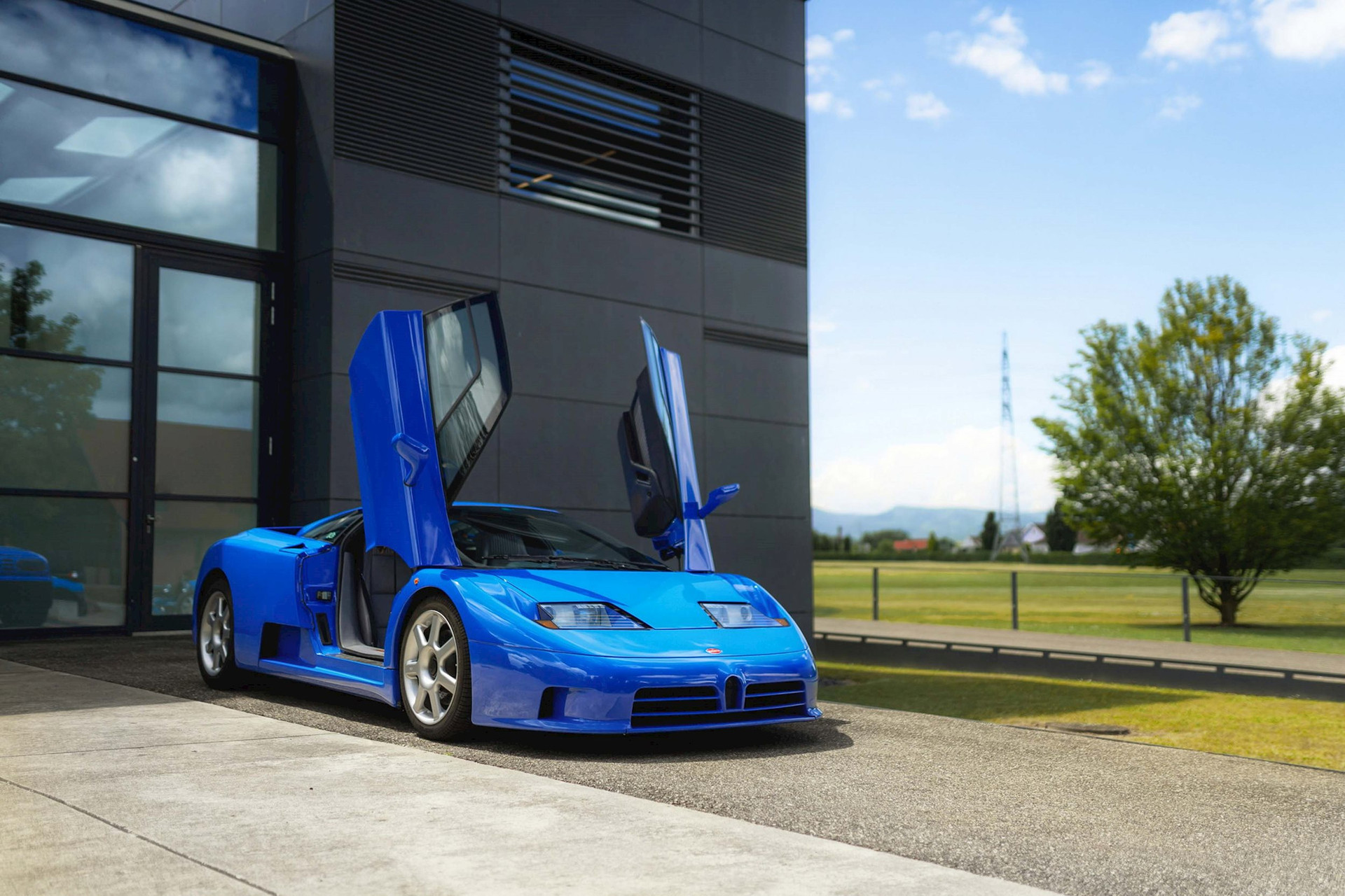 bugatti-french-racing-blue-10-.jpg