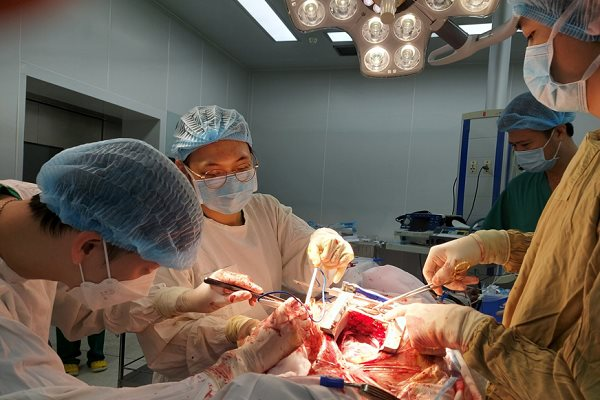 Kích hoạt báo động đỏ, cứu sống kịp thời nam thanh niên bị đâm thủng tim