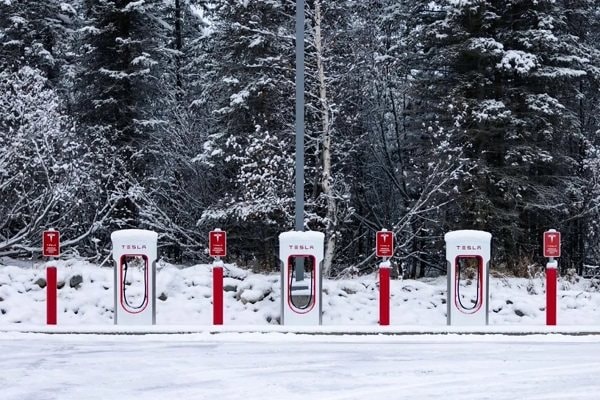 tesla_supercharger_alaska.jpg