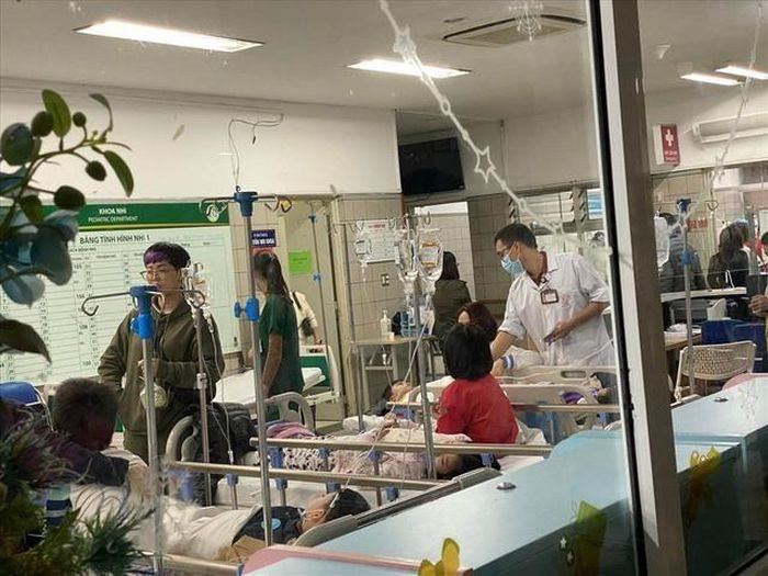 Hiệu trưởng xin lỗi và nhận trách nhiệm vì sự cố học sinh ngộ độc sau chuyến dã ngoại 