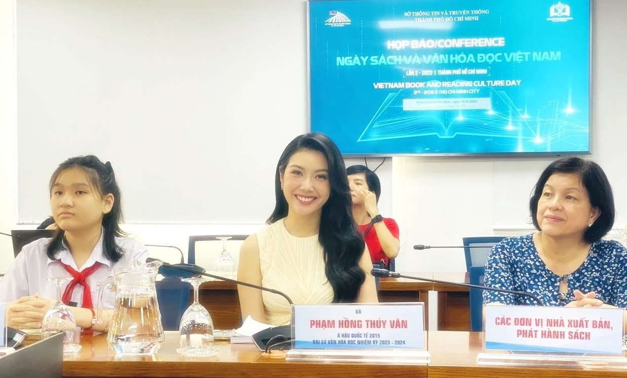 Á hậu Phạm Hồng Thúy Vân muốn làm đại sứ văn hóa đọc trọn đời 