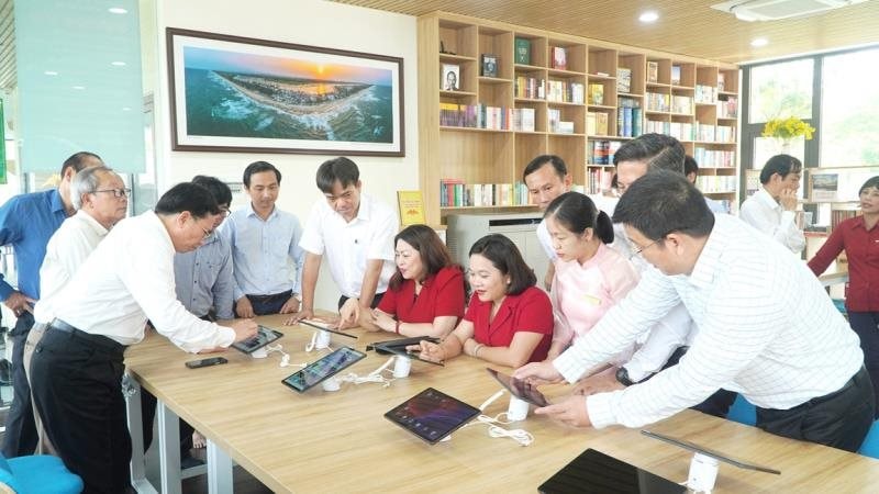 Quảng Nam khai trương Thư viện số cộng đồng đầu tiên tại Việt Nam 