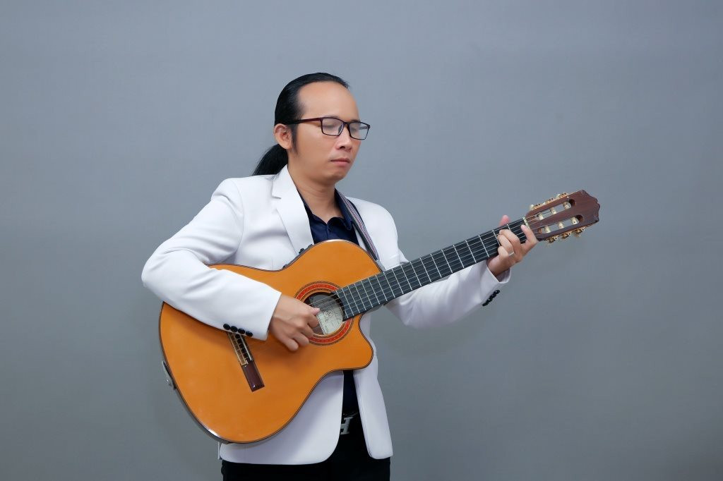 Nhạc sĩ Hà Chương từng bị 'cấm diễn' vì khiếm thị 