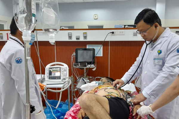 Vụ nghi ngộ độc rượu tại Bạc Liêu khiến 2 người tử vong