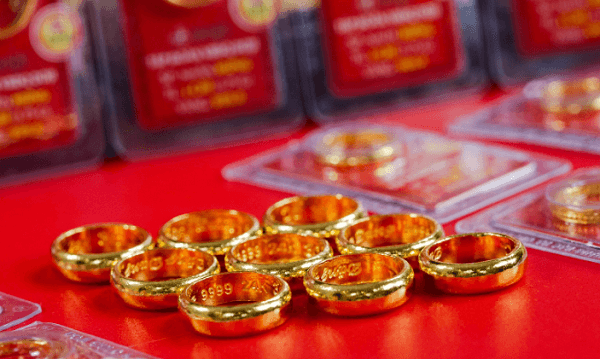 Giá vàng miếng SJC tăng mạnh 1 triệu đồng, chốt mua 152,7 - bán 154,7 triệu/lượng, chấm dứt đợt giảm sâu.