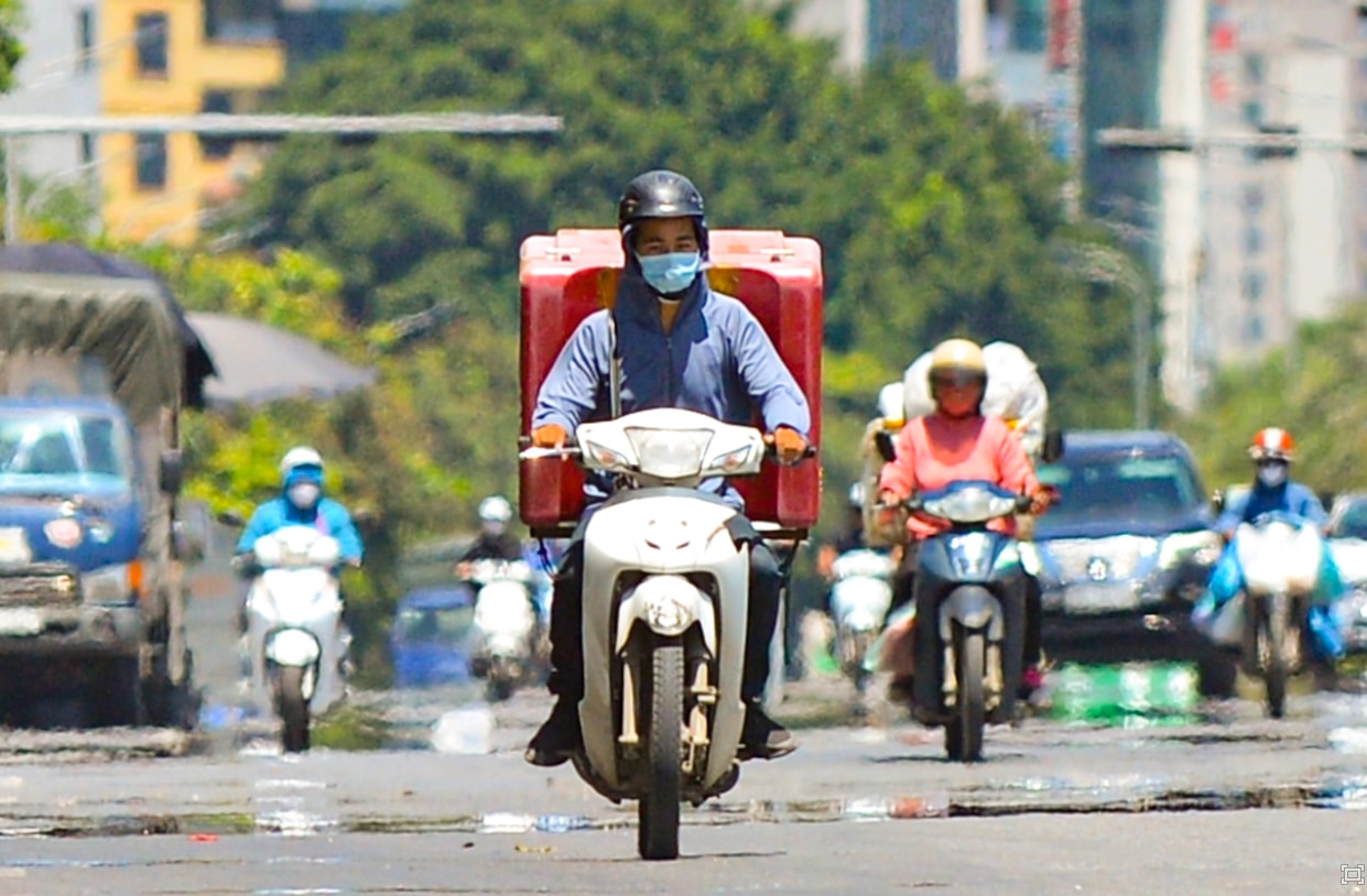 tin-tuc-du-bao-thoi-tiet-hom-nay-12-7-2023-nang-nong-gay-gat-canh-bao-dot-quy-do-soc-nhiet.jpg